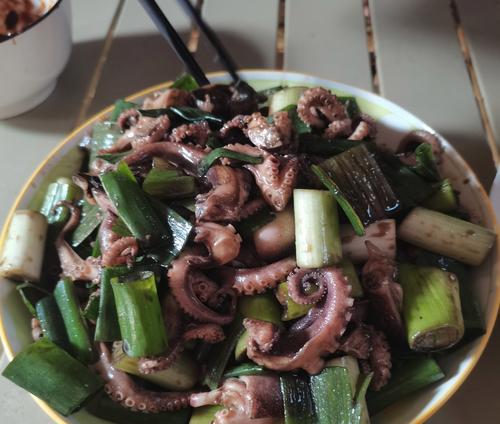 2cm小鱼苗应该吃什么食物？喂食建议是什么？