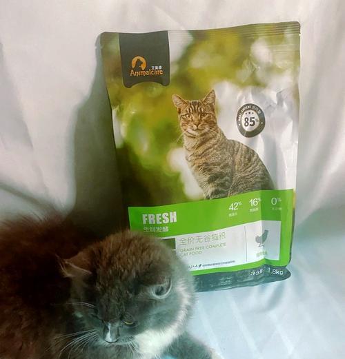 猫粮排便太臭是正常现象吗？需要给猫咪吃什么药？