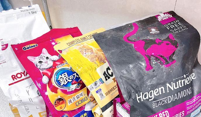 直接倒满猫粮喂食好吗？正确的喂食方法是什么？