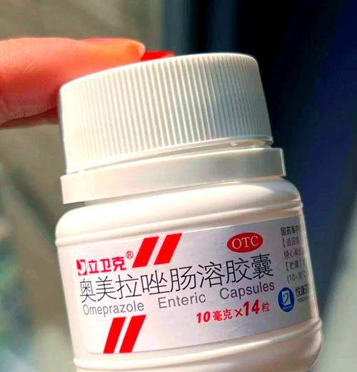 猫咪呕吐猫粮时应服用什么药物？