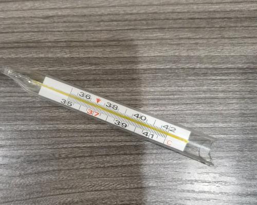小猫的体温管理(了解宠物的正常体温范围和应对措施) 小猫的体温管理(了解宠物的正常体温范围和应对措施)