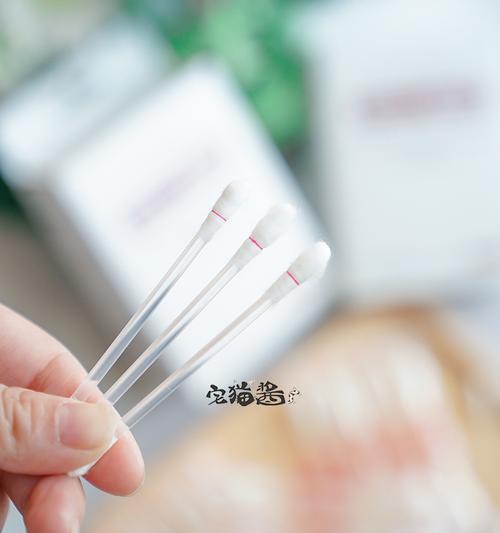 如何用棉签为猫咪清洁耳朵(给宠物爱护的正确方式) 如何用棉签为猫咪清洁耳朵(给宠物爱护的正确方式)